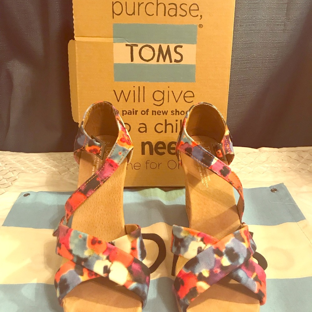 Toms Strappy Wedges